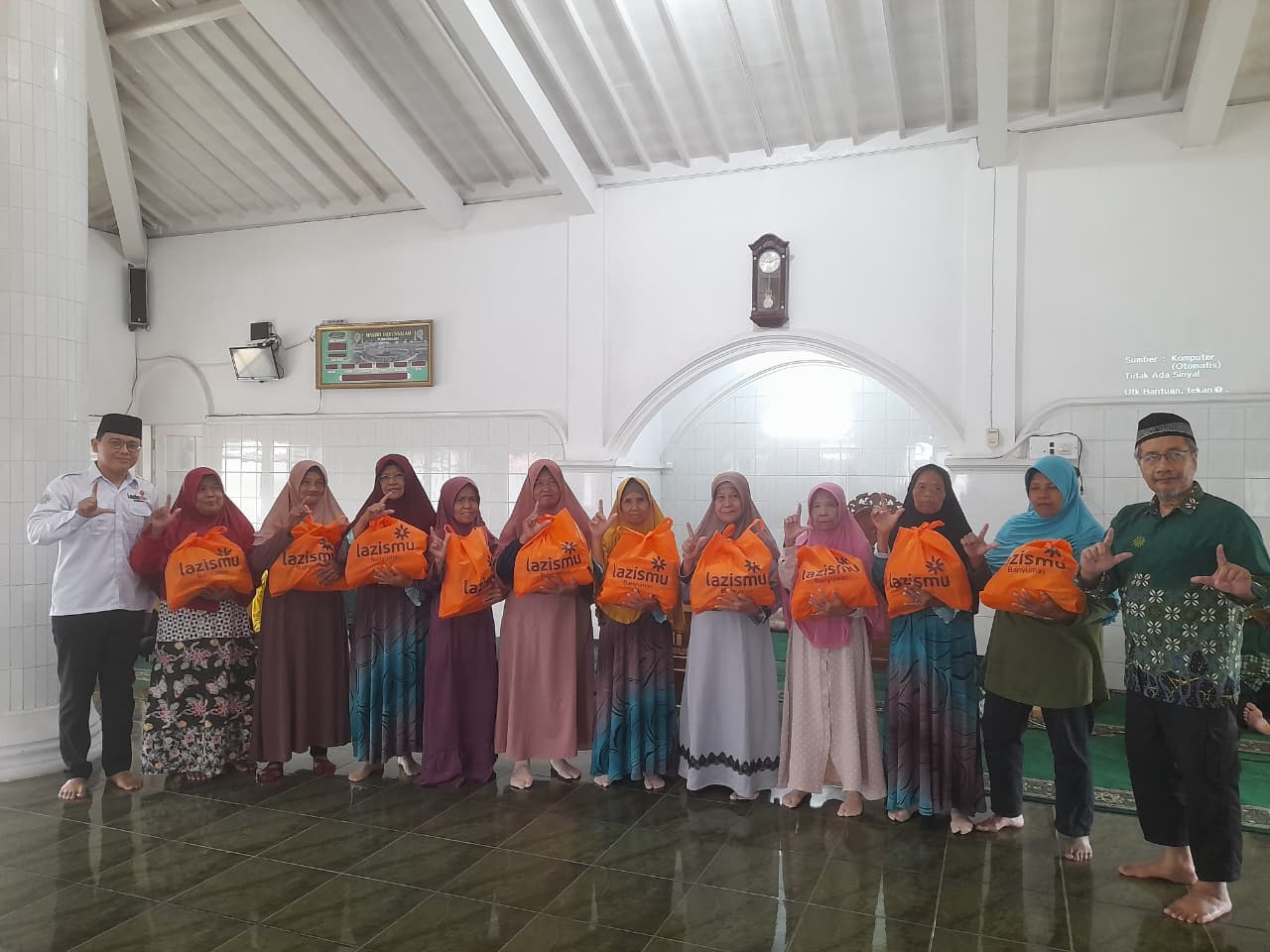 Pentasyarufan untuk jamaah kurang mampu di Masjid Darussalam Purwonegoro